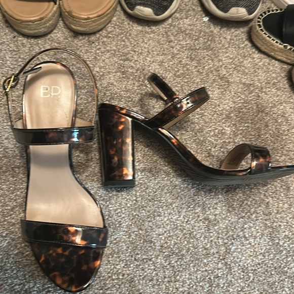 Leopard printed heels - Picture 3 of 3